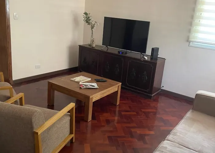 Calido Departamento Centrico.